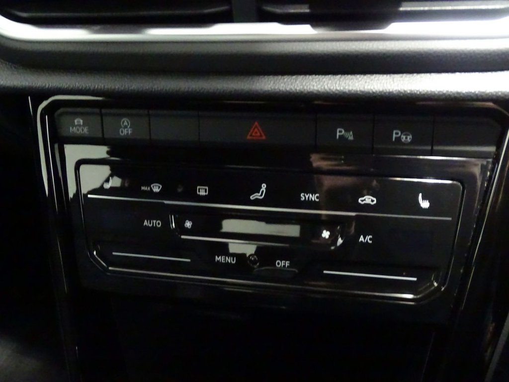 Used Volkswagen T-Roc 2022 for sale - 76867485: Photo 11