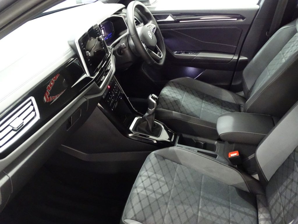 Used Volkswagen T-Roc 2022 for sale - 76867485: Photo 5