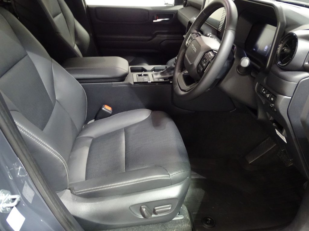 Used Toyota Land Cruiser 2025 for sale - 76950602: Photo 3