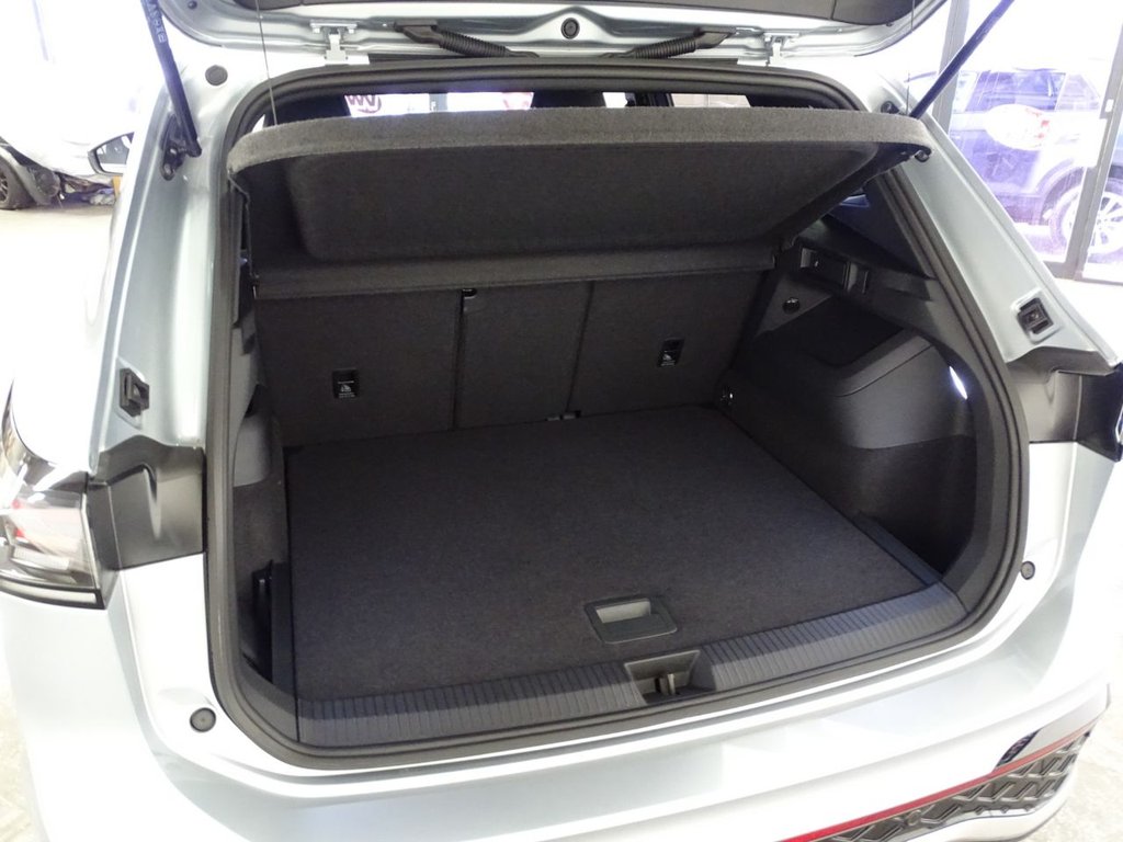 Used Volkswagen Tiguan 2024 for sale - 77667248: Photo 18