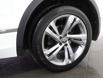 Used Volkswagen Tiguan 2024 for sale - 77835533: Photo