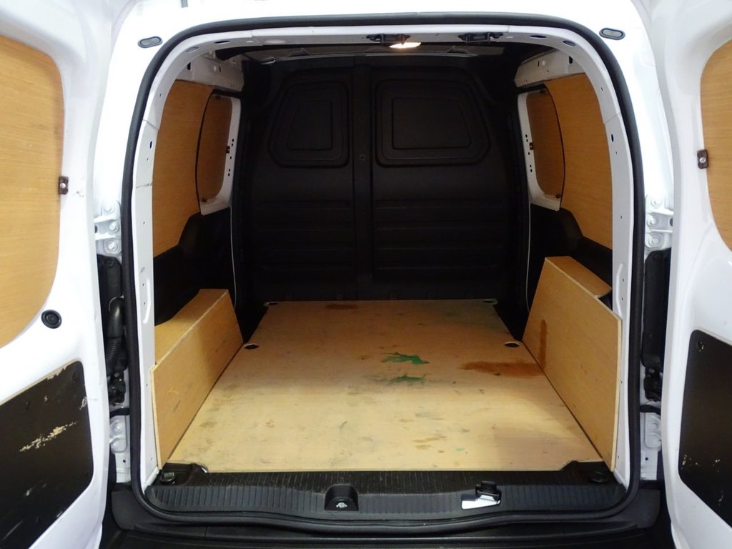 Used Renault Kangoo 2023 for sale - 76867520: Photo 13