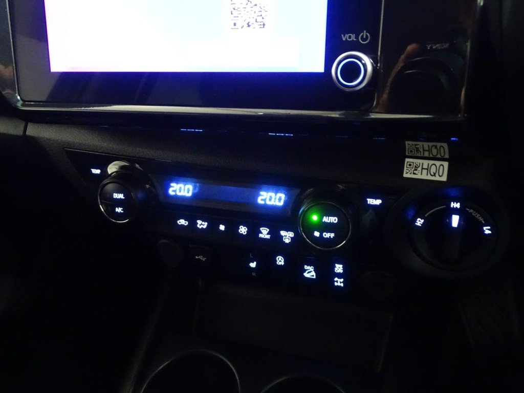 Used Toyota Hilux 2024 for sale - 76934781: Photo 10