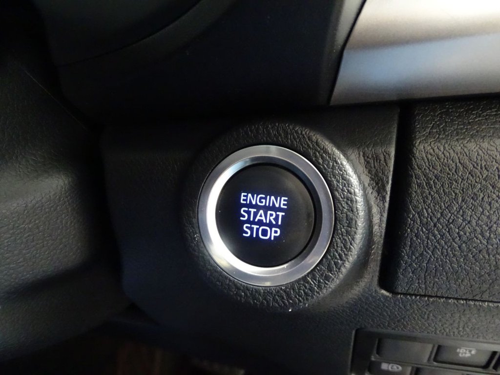 Used Toyota Hilux 2024 for sale - 76934781: Photo 17