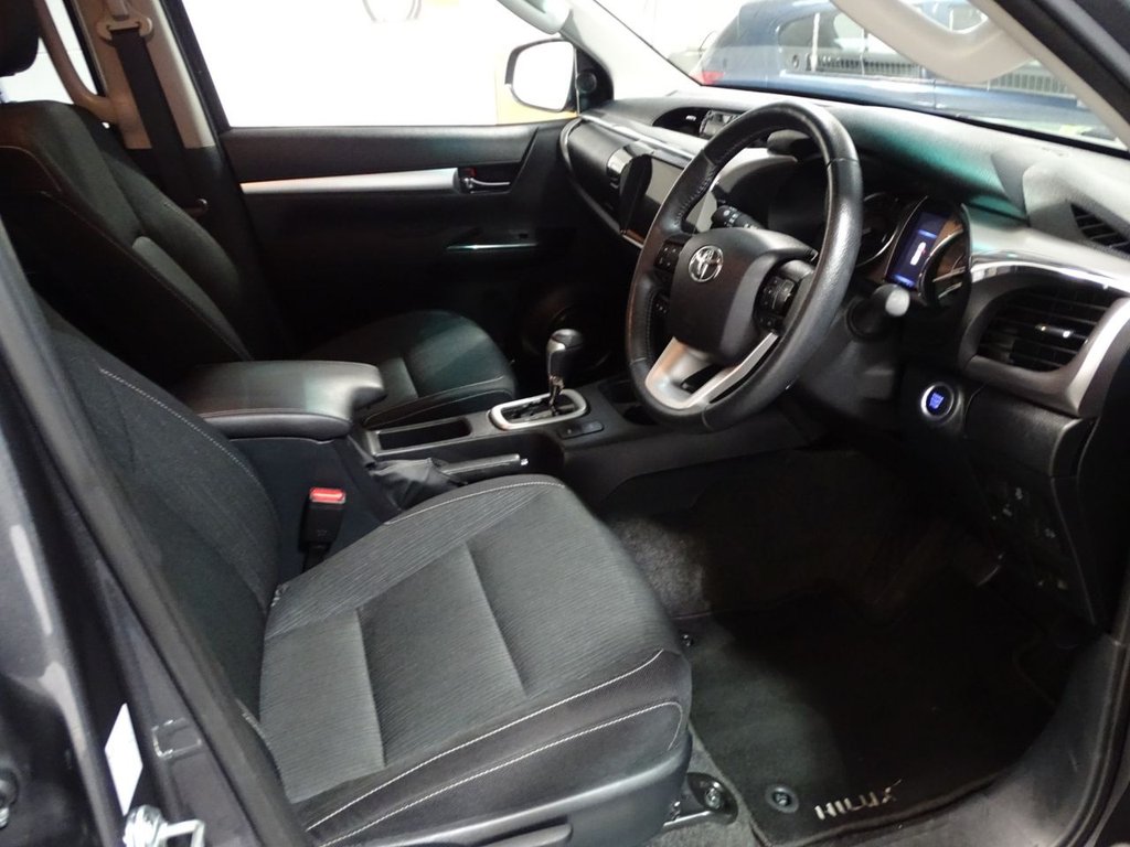 Used Toyota Hilux 2024 for sale - 76934781: Photo 5