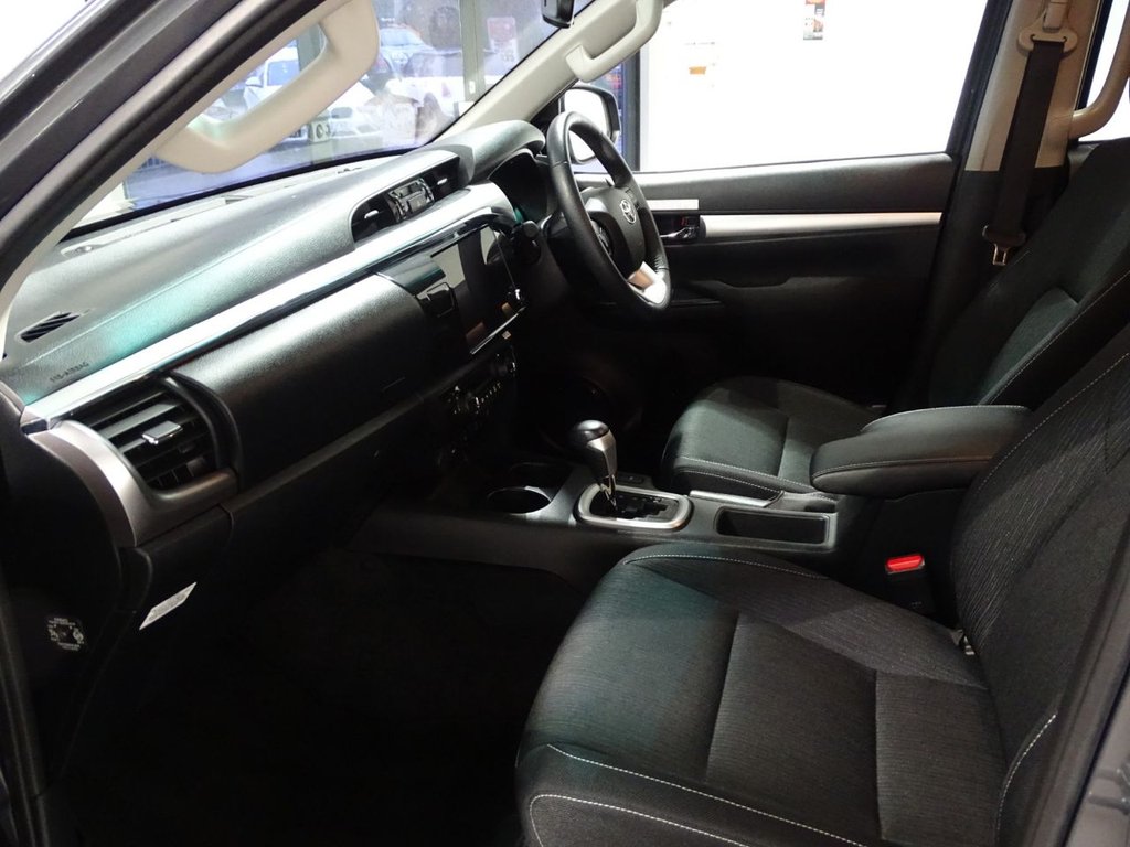 Used Toyota Hilux 2024 for sale - 76934781: Photo 6