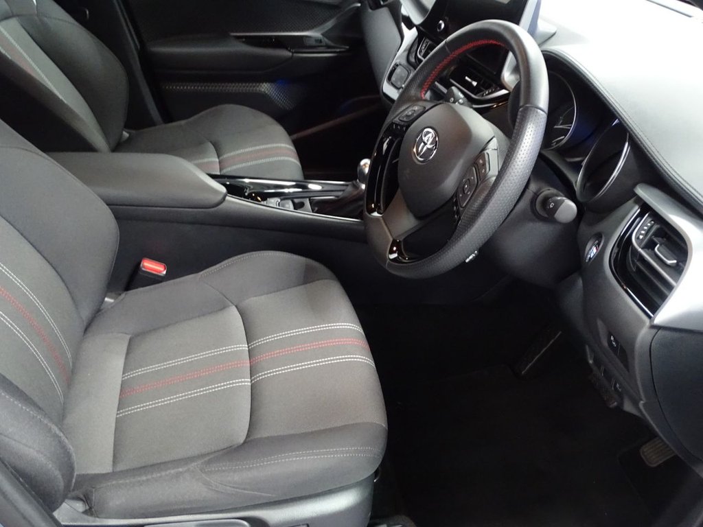 Used Toyota C-HR 2023 for sale - 77571793: Photo 3