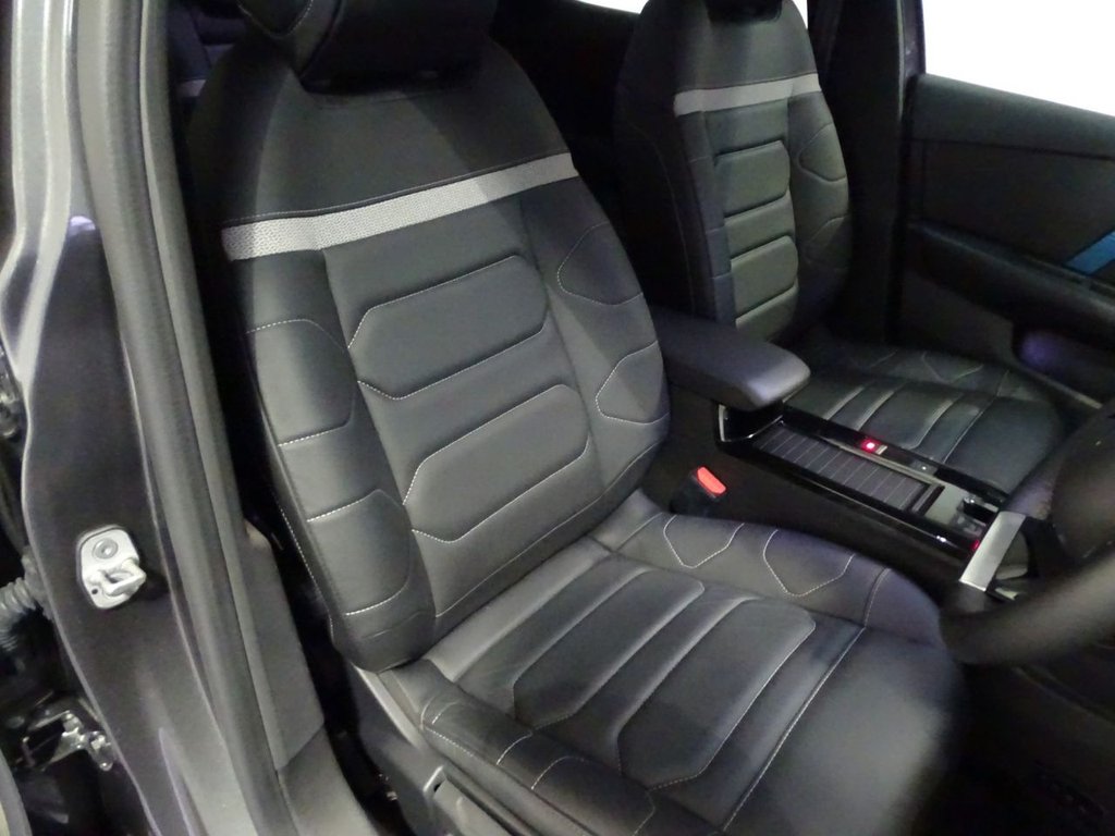 Used Citroen C4 2023 for sale - 76867472: Photo 3