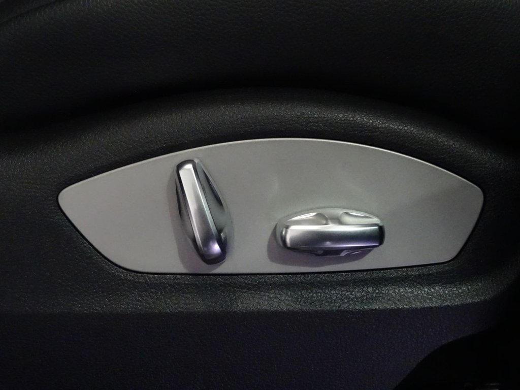 Used Porsche Macan 2020 for sale - 77991059: Photo 14