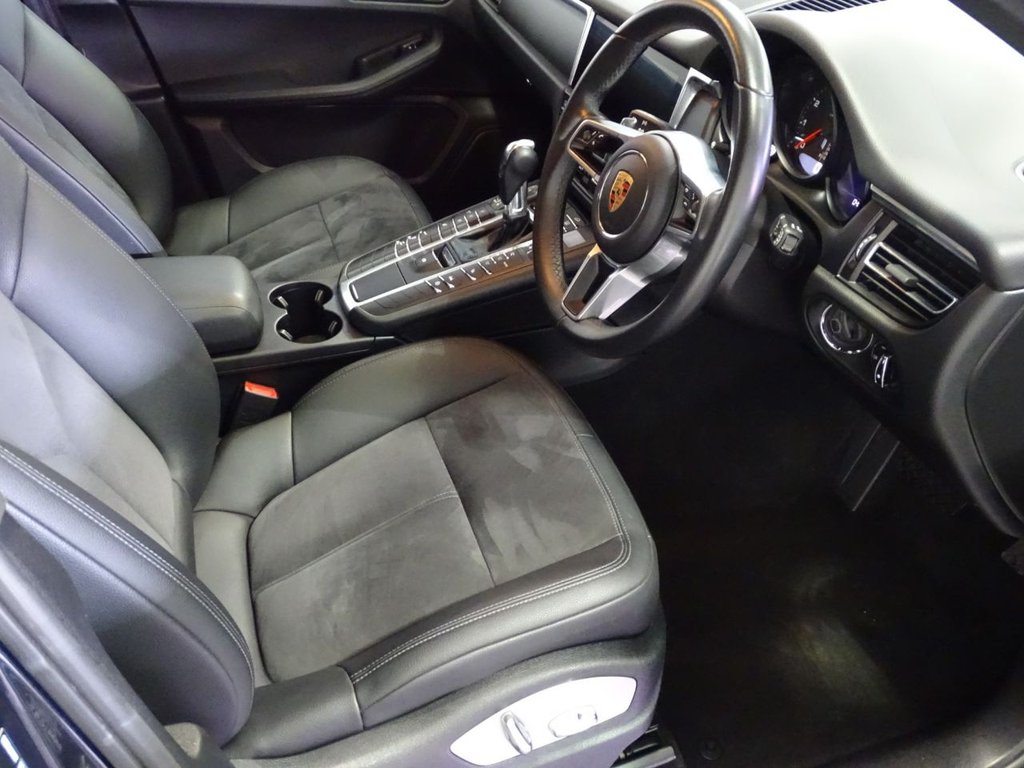 Used Porsche Macan 2020 for sale - 77991059: Photo 4