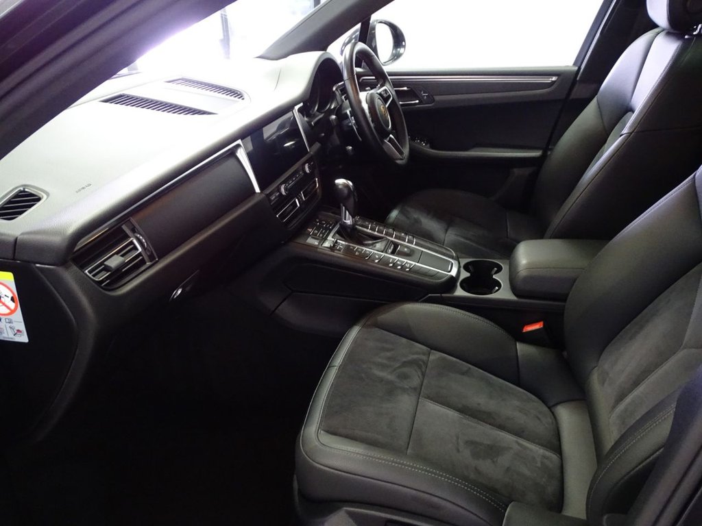 Used Porsche Macan 2020 for sale - 77991059: Photo 5