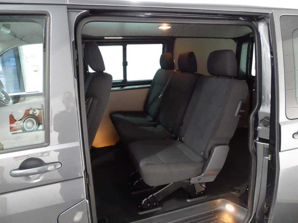 Used Volkswagen Transporter 2016 for sale - 76867214: Photo 14