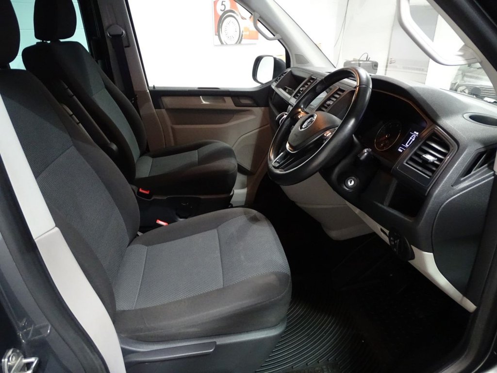 Used Volkswagen Transporter 2016 for sale - 76867214: Photo 3