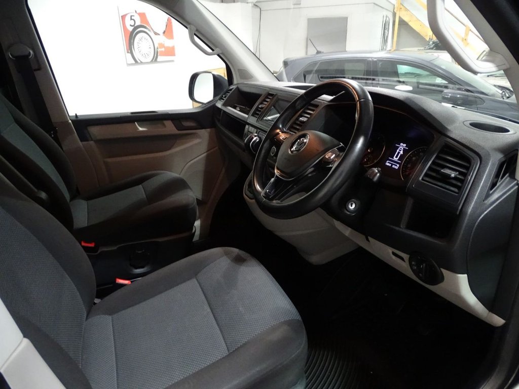 Used Volkswagen Transporter 2016 for sale - 76867214: Photo 5