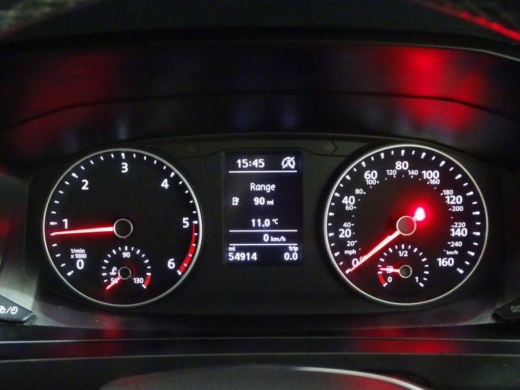 Used Volkswagen Transporter 2016 for sale - 76867214: Photo 8