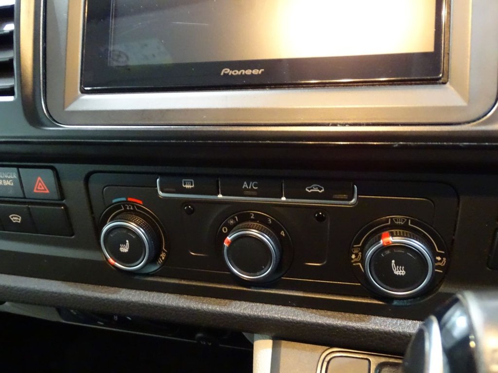 Used Volkswagen Transporter 2016 for sale - 76867214: Photo 9