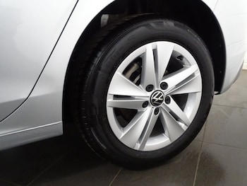 Used Volkswagen Golf 2023 for sale - 78044721: Photo