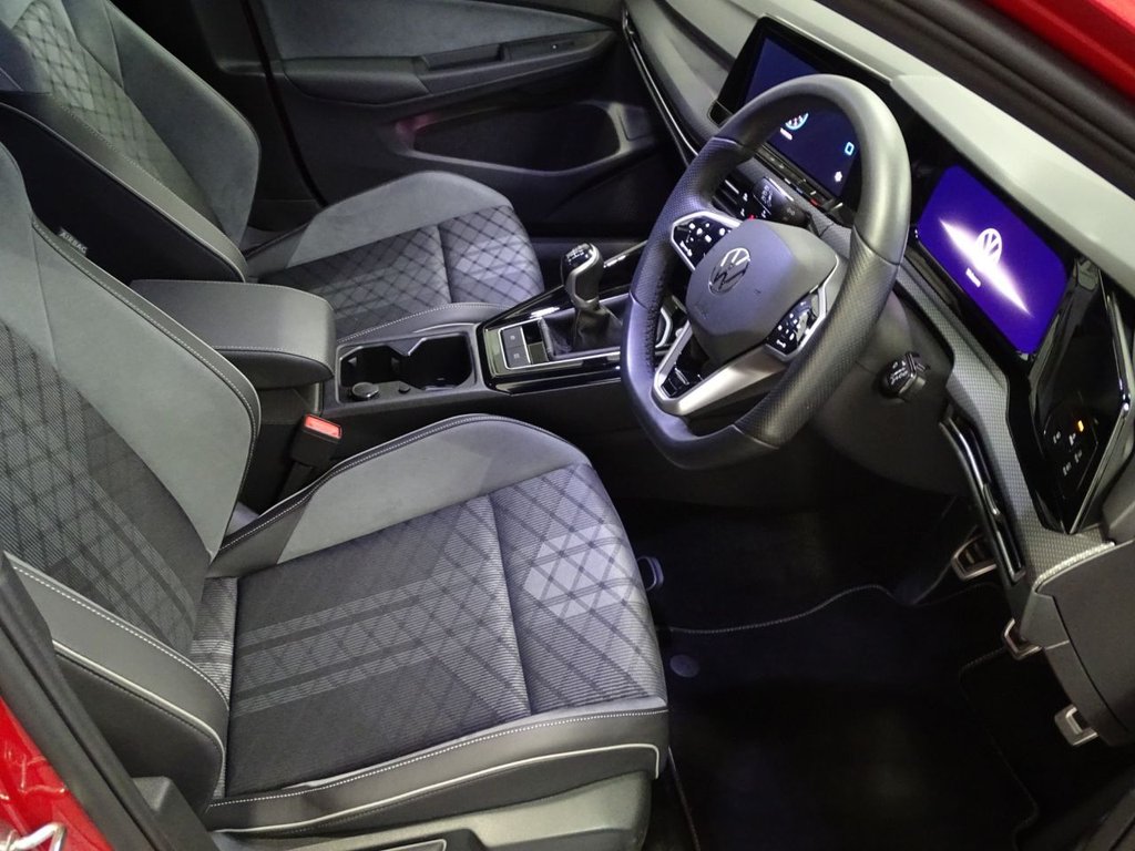 Used Volkswagen Golf 2024 for sale - 77407884: Photo 3