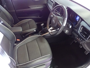 Used Kia Rio 2020 for sale - 76867439: Photo