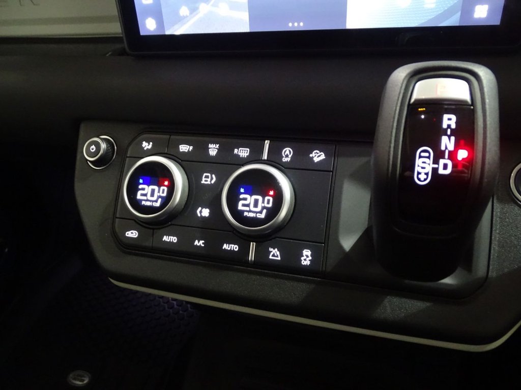 Used Land Rover Defender 2021 for sale - 77384467: Photo 10