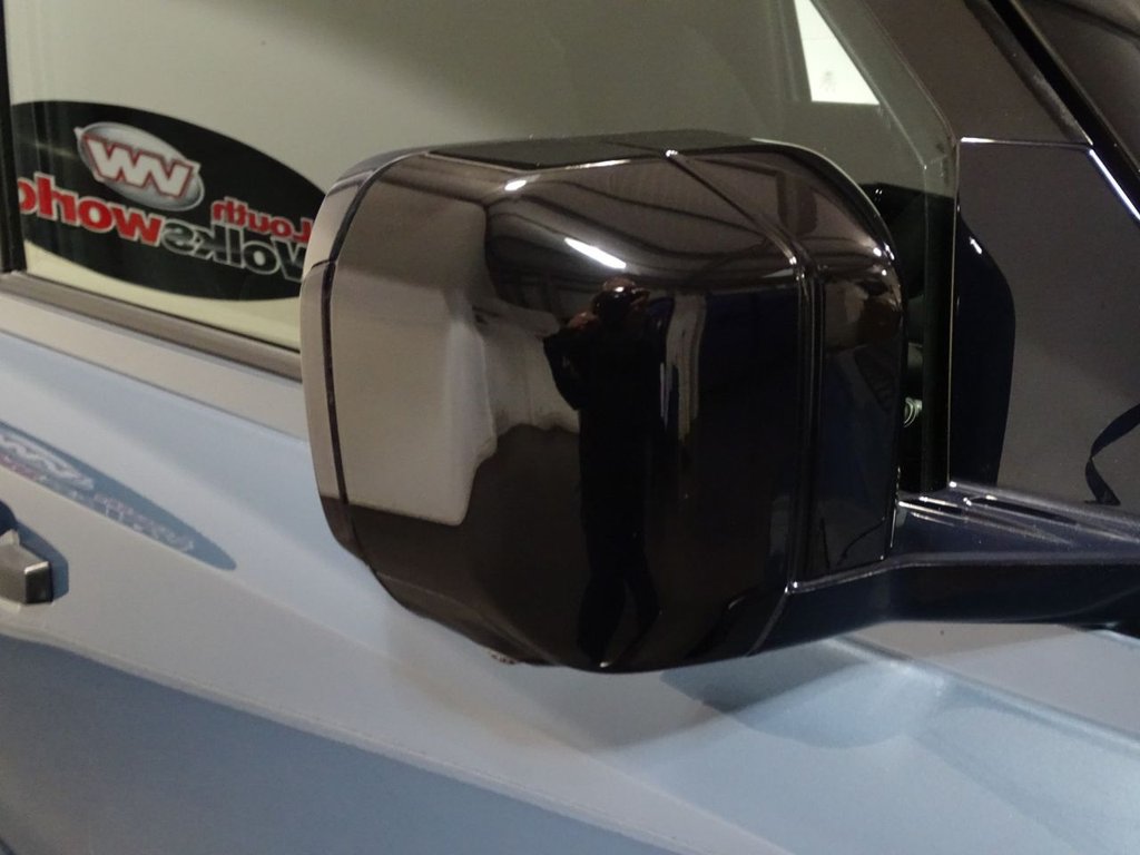 Used Land Rover Defender 2021 for sale - 77384467: Photo 21