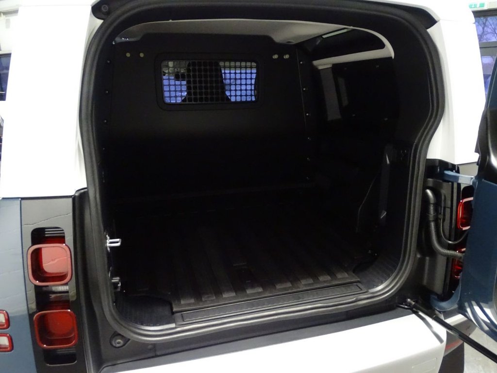 Used Land Rover Defender 2021 for sale - 77384467: Photo 23