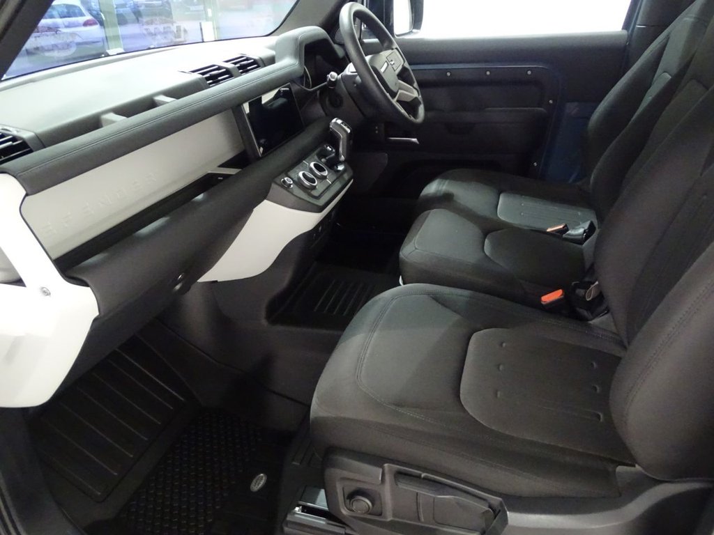 Used Land Rover Defender 2021 for sale - 77384467: Photo 6