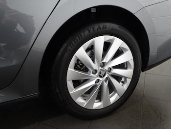 Used Skoda Octavia 2025 for sale - 76867212: Photo