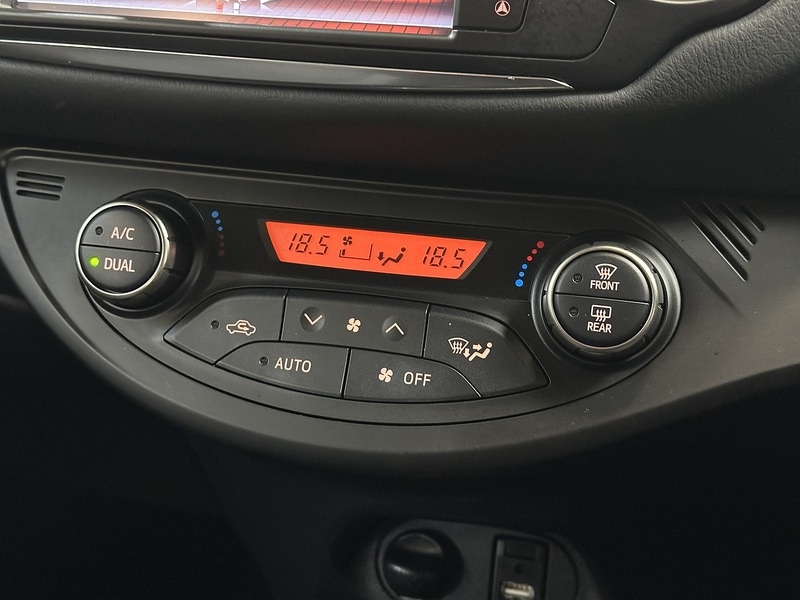 Used Toyota Yaris 2015 for sale - 78031215: Photo 26