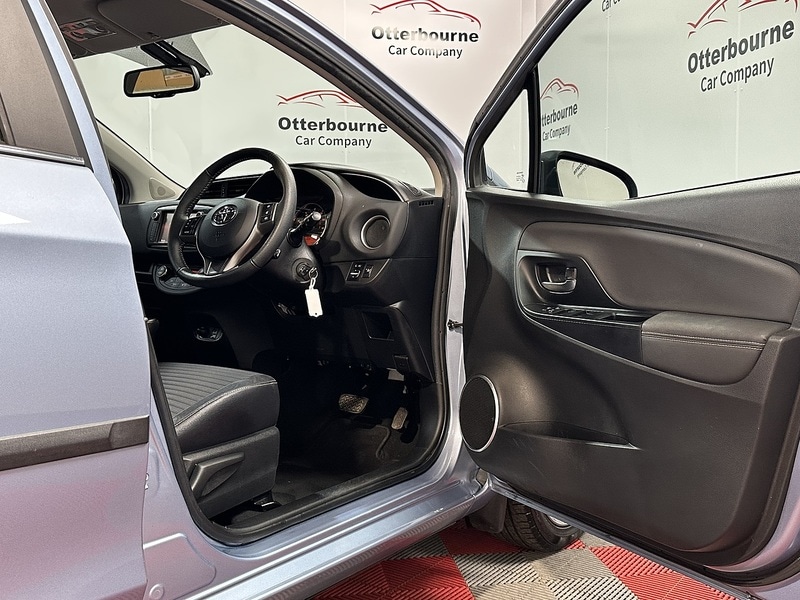 Used Toyota Yaris 2015 for sale - 78031215: Photo 28