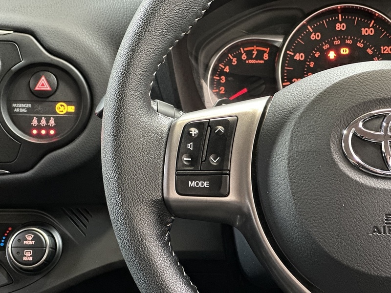 Used Toyota Yaris 2015 for sale - 78031215: Photo 33