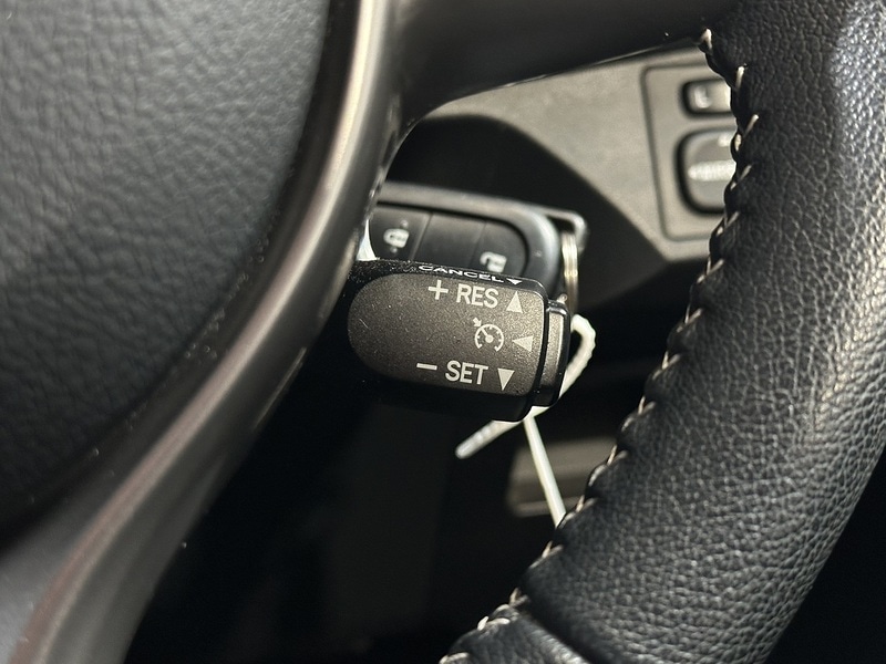 Used Toyota Yaris 2015 for sale - 78031215: Photo 35