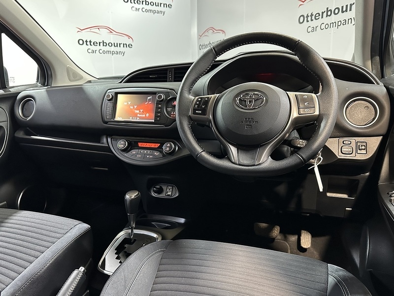 Used Toyota Yaris 2015 for sale - 78031215: Photo 4