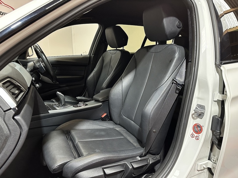 Used BMW 3 Series 2017 for sale - 76819351: Photo 9