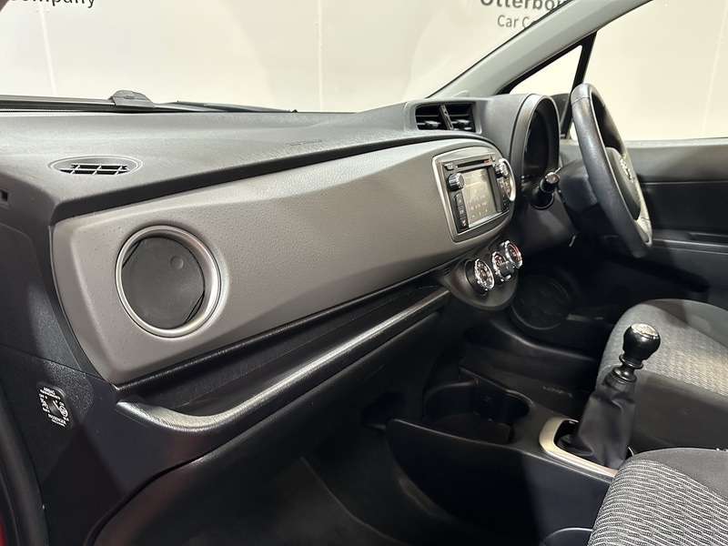 Used Toyota Yaris 2014 for sale - 77622007: Photo 41