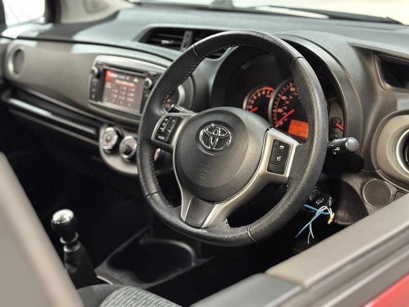 Used Toyota Yaris 2014 for sale - 77622007: Photo 44