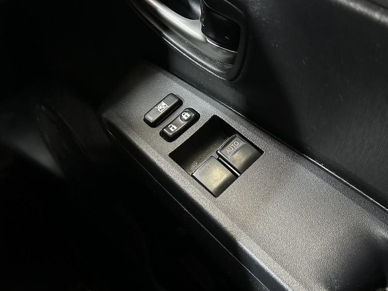 Used Toyota Yaris 2014 for sale - 77622007: Photo 52