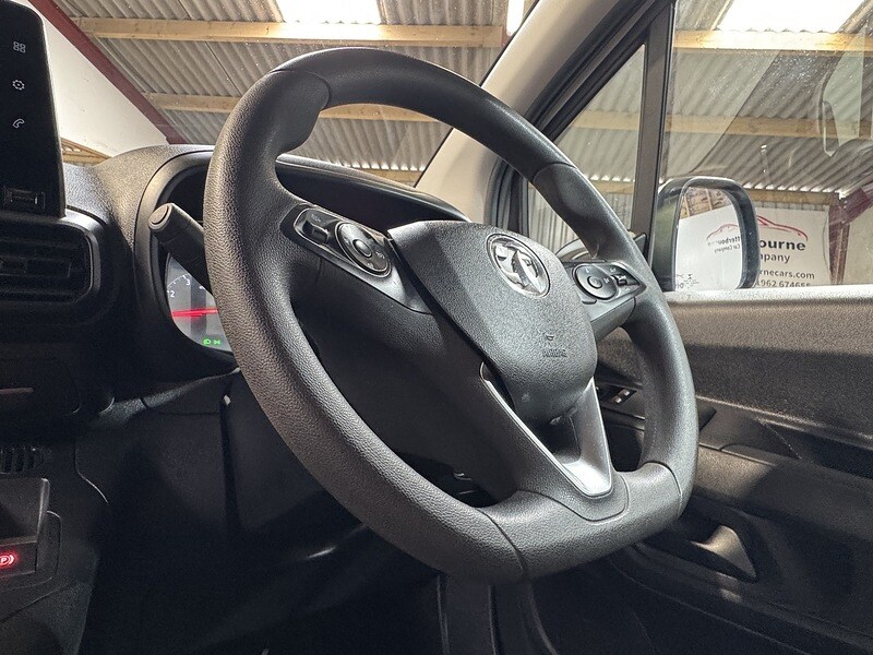 Used Vauxhall Combo 2021 for sale - 76819359: Photo 31