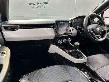 Used Renault Clio 2023 for sale - 78713865: Photo