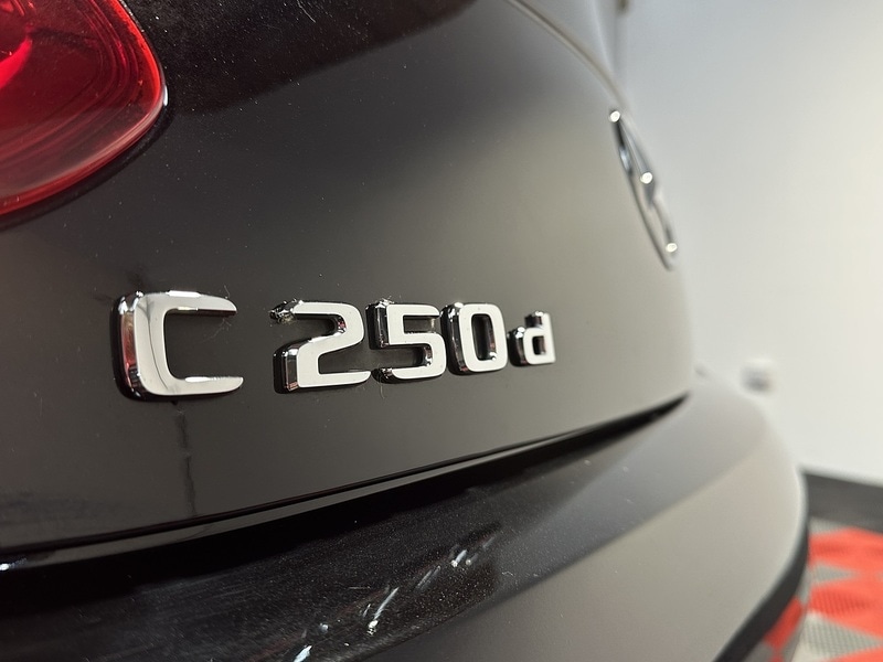 Used Mercedes-Benz C Class 2017 for sale - 76819347: Photo 59