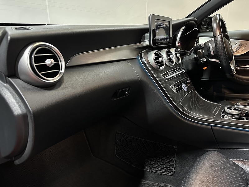 Used Mercedes-Benz C Class 2017 for sale - 76819347: Photo 60
