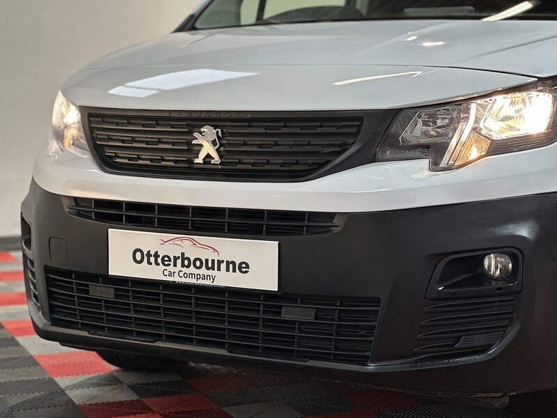 Used Peugeot Partner 2023 for sale - 77494335: Photo 37
