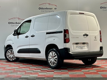 Used Peugeot Partner 2023 for sale - 77494335: Photo