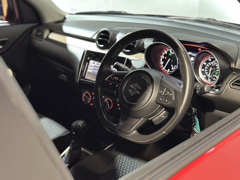Used Suzuki Swift 2023 for sale - 77521654: Photo 38