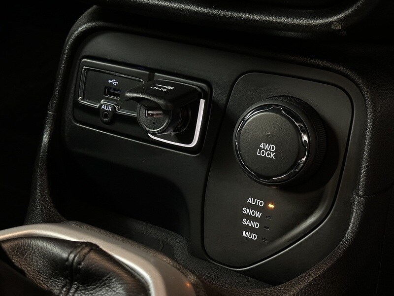 Used Jeep Renegade 2015 for sale - 77465298: Photo 26