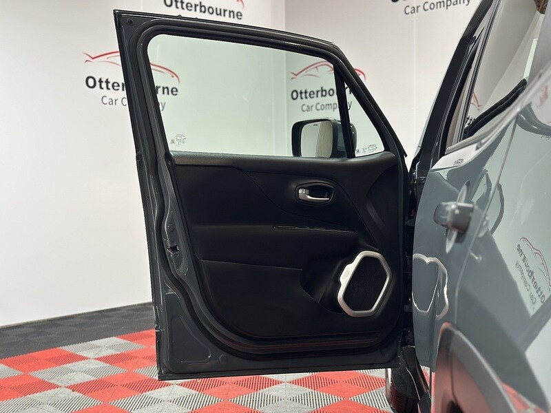 Used Jeep Renegade 2015 for sale - 77465298: Photo 46