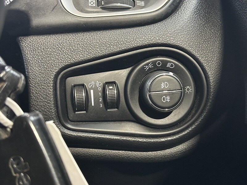 Used Jeep Renegade 2015 for sale - 77465298: Photo 56