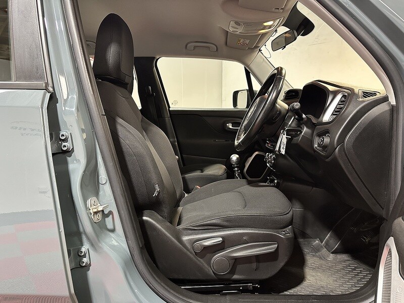 Used Jeep Renegade 2015 for sale - 77465298: Photo 62