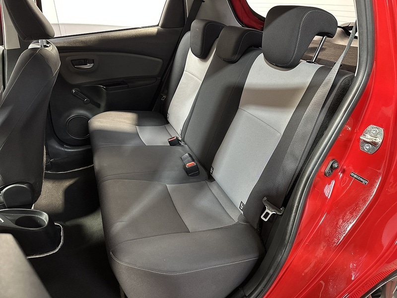 Used Toyota Yaris 2017 for sale - 76819362: Photo 13