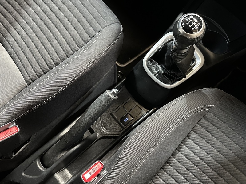 Used Toyota Yaris 2017 for sale - 76819362: Photo 21